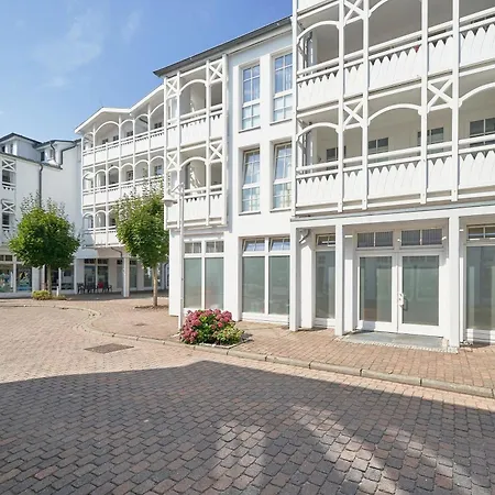 Apartment 425, Seepark